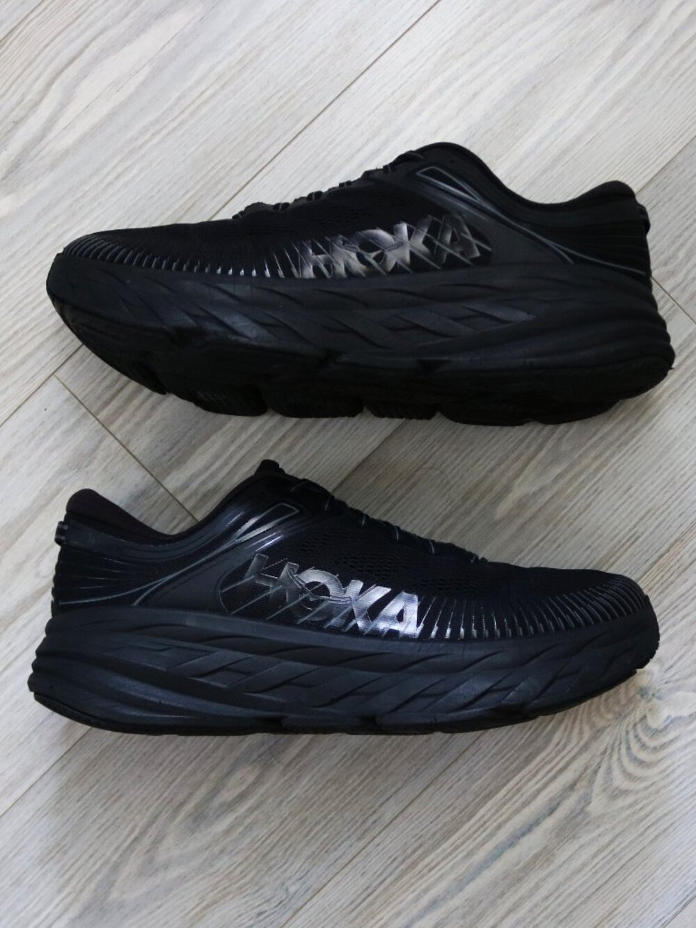 Hoka Bondi 7 Triple Black Running Shoes Men's 13 1110518 BBLC Active Sneakers